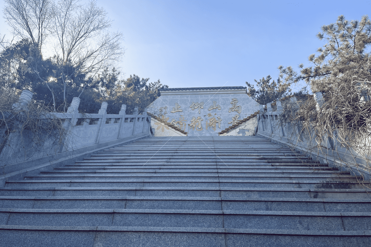 灵山宝塔环境